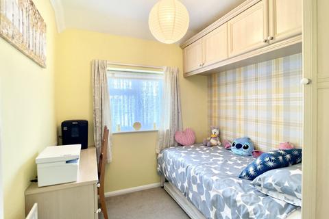 28 Chave Road, Dartford, DA2 7ED