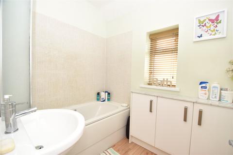 28 Chave Road, Dartford, DA2 7ED