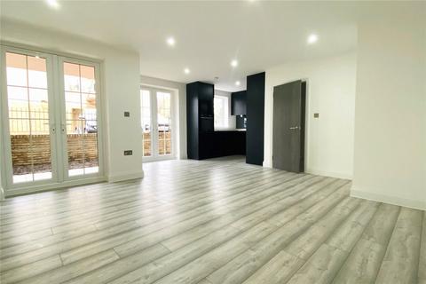 1 bedroom apartment to rent, Drake Avenue, Surrey TW18