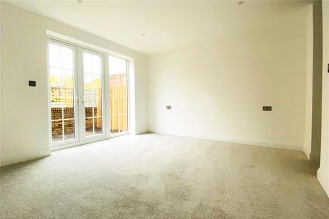 1 bedroom apartment to rent, Drake Avenue, Surrey TW18