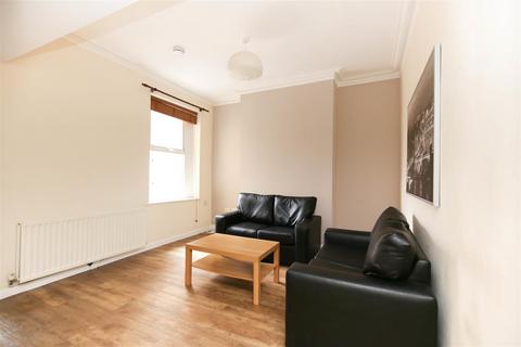 4 bedroom terraced house to rent, Meldon Terrace, Newcastle Upon Tyne NE6