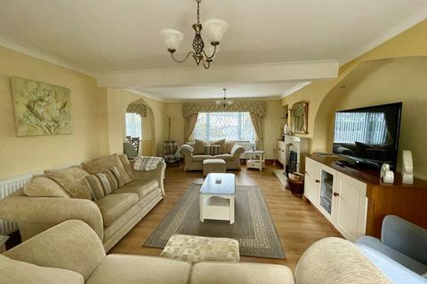 5 bedroom detached house for sale, Llwyn Derw, Talybont, LL43 2AE