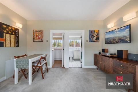 1 bedroom flat for sale, Waterlow Court Hampstead Garden Suburb NW11