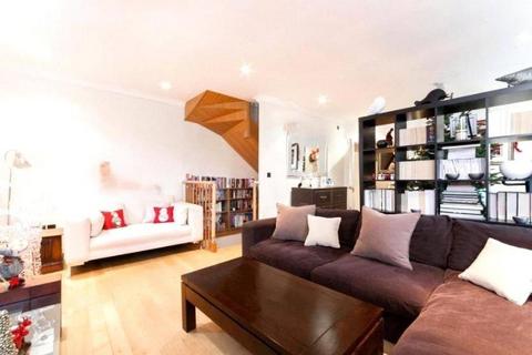 3 bedroom terraced house to rent, Jack Straws Castle, Hampstead, NW3