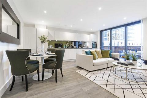 2 bedroom flat for sale, Kempton House High Street Staines Upon Thames TW18