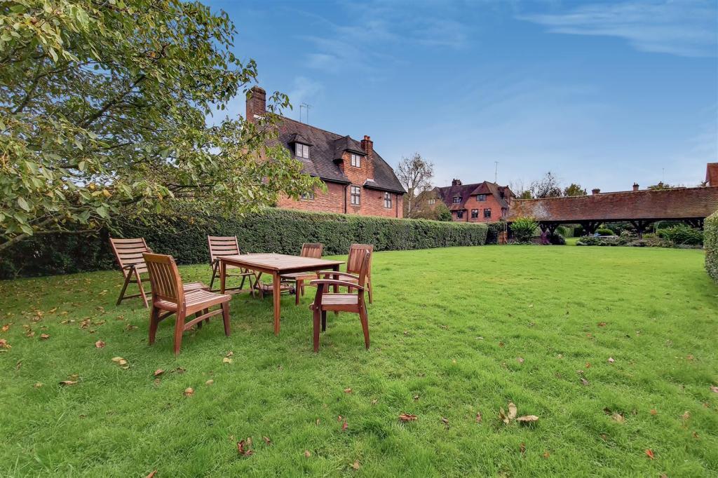 Heath-close-hampstead-garden-suburb-nw11-2