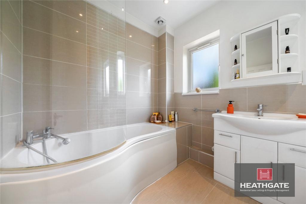 Golders-gardens-nw11
