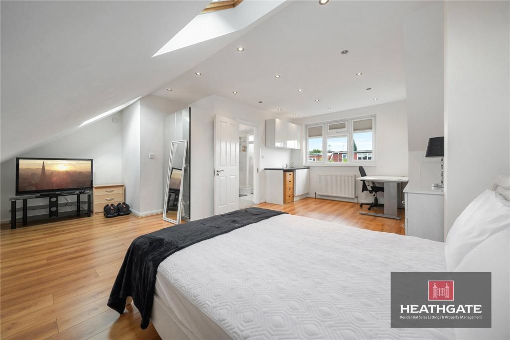 Golders-gardens-nw11