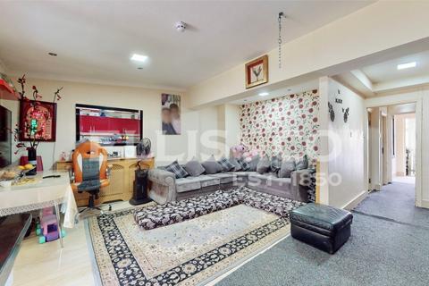 4 bedroom semi-detached house for sale, Rossall Crescent, London, NW10