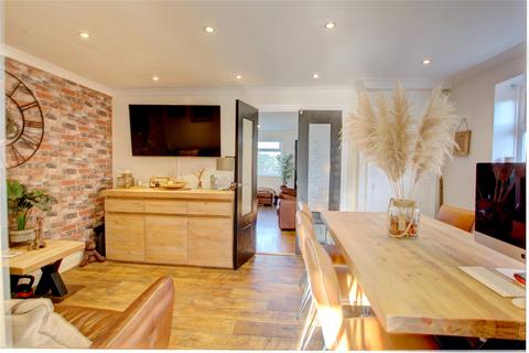 45 Benfield Close, Consett, DH8 0RH