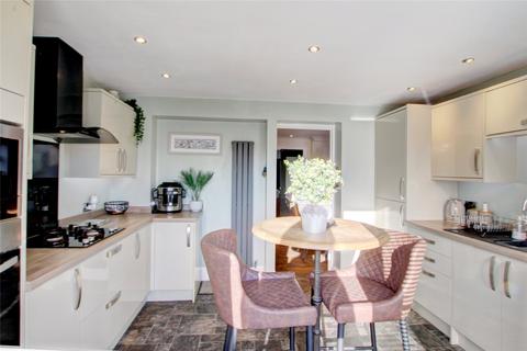 45 Benfield Close, Consett, DH8 0RH