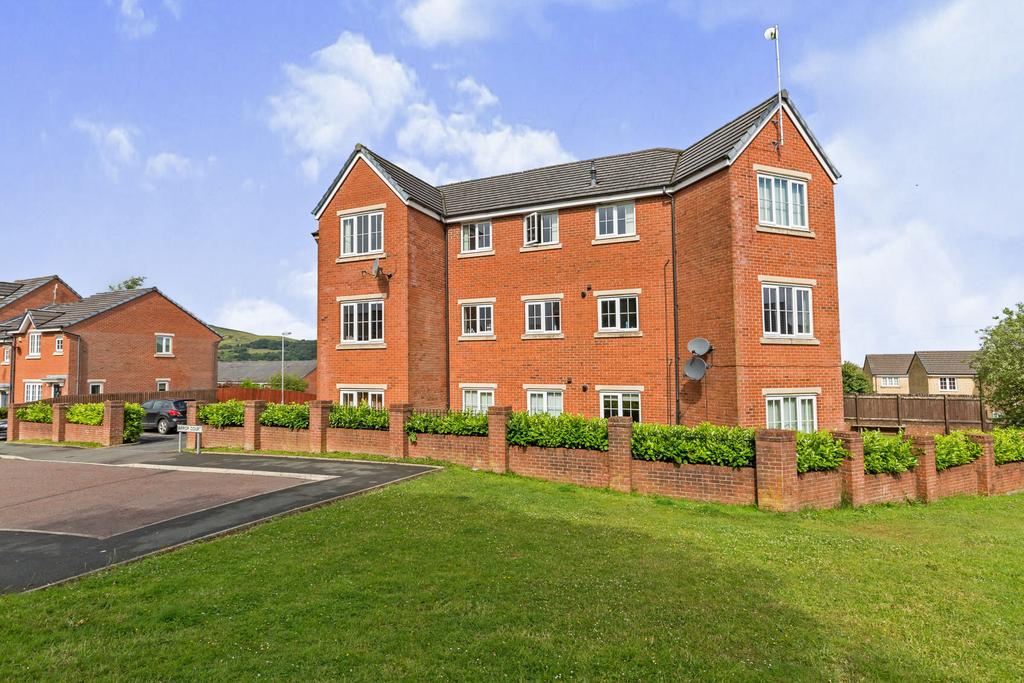 Harrop Court, Lancashire BB3 2 bed apartment to rent £650 pcm (£150 pw)