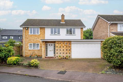 4 bedroom detached house for sale, Manor Drive, Hertfordshire AL2