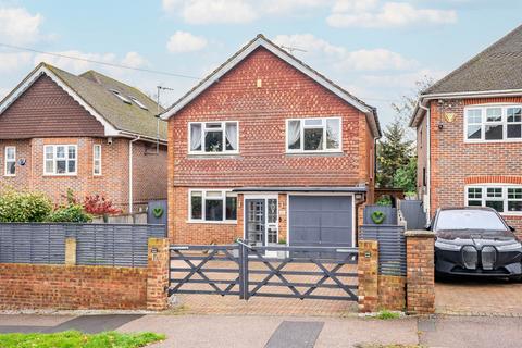 3 bedroom detached house for sale, Penn Road, St. Albans AL2