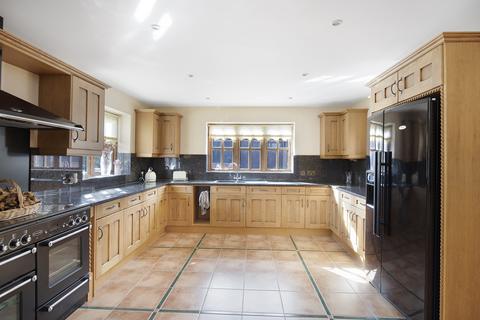 4 bedroom detached house for sale, Church Street, Huntingdon PE28