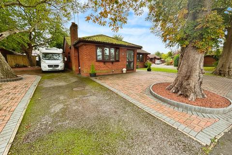 4 bedroom bungalow for sale, Avon Court, Flintshire CH7