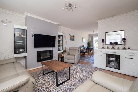 61 Effingham Close, Sutton, SM2 6AF