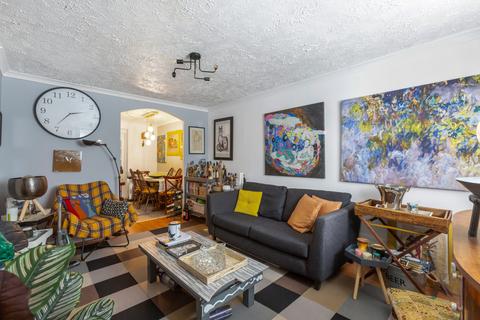 3 bedroom terraced house for sale, Myrna Close, London SW19