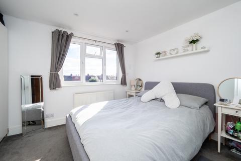 190 Clensham Lane, Sutton, SM1 2NG