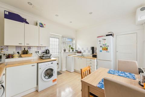 1 bedroom maisonette for sale, Aboyne Drive, Raynes Park SW20