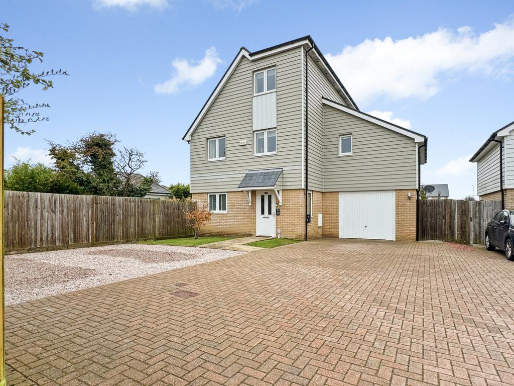 Close, Folkestone CT18 4 bed detached house for sale £575,000