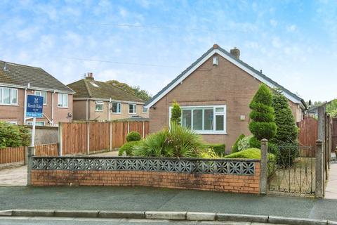 3 bedroom bungalow for sale, Montrey Crescent, Wigan WN4