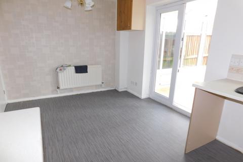 3 bedroom terraced house to rent, Monarch Close, Crewe CW2