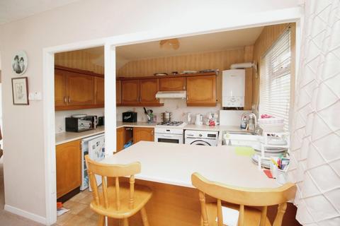 3 bedroom terraced house for sale, Pendle Walk, Greater Manchester SK5