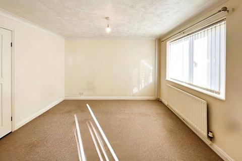 121 Goodison Boulevard, Cantley, Doncaster, DN4 6DD