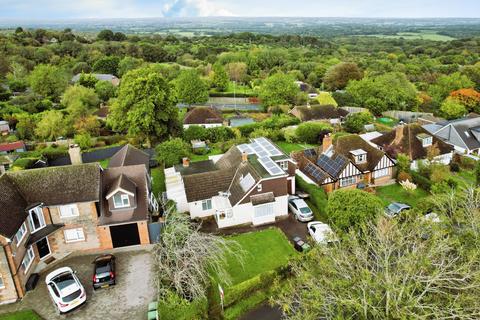 4 bedroom detached house for sale, Mill Lane, East Sussex TN35