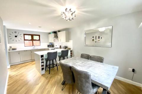 4 bedroom end of terrace house for sale, Perseverance Fold, Keighley BD22