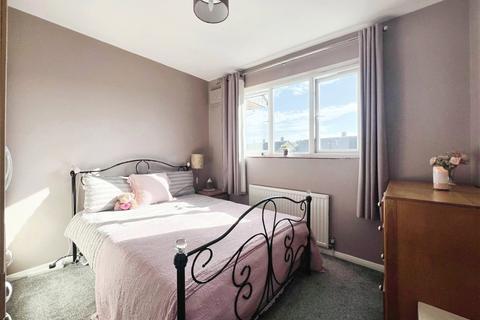 22 Fens Way, Swanley, BR8 7SW