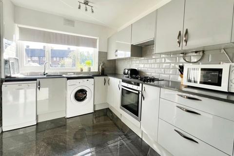 22 Fens Way, Swanley, BR8 7SW