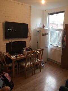 4 bedroom house share to rent, Nottingham NG7