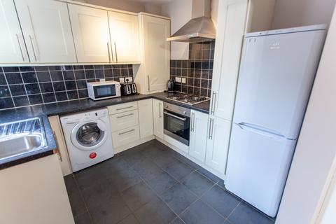 4 bedroom terraced house to rent, Empress Road, L7 8SE,