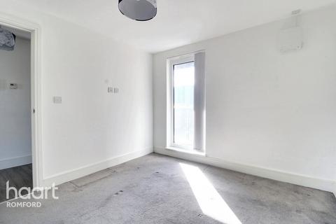 2 bedroom apartment for sale, Verve Apartments, Romford, RM1 3FD