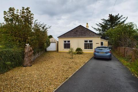 4 bedroom detached bungalow for sale, Killarney, Plas Y Fron, Fishguard