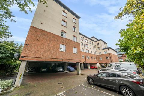 2 bedroom flat for sale, Slough,  Berkshire,  SL1