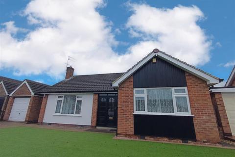 2 bedroom bungalow to rent, Kingston Close, Branton, Doncaster