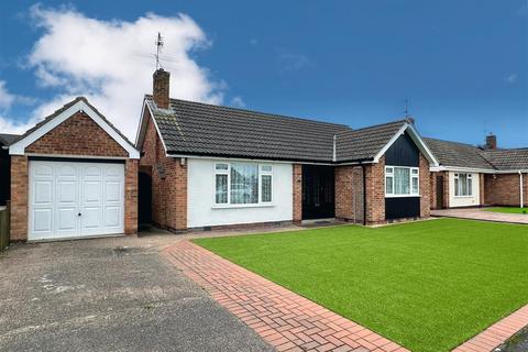 2 bedroom bungalow to rent, Kingston Close, Branton, Doncaster