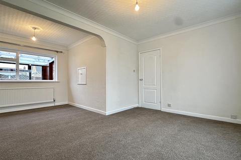 2 bedroom bungalow to rent, Kingston Close, Branton, Doncaster