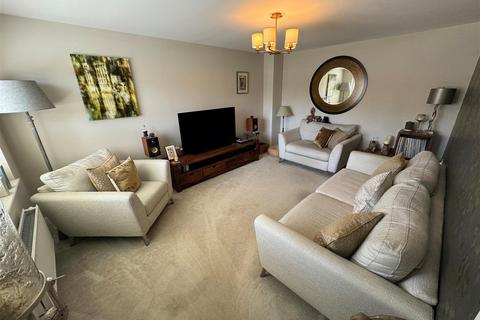 4 bedroom semi-detached house for sale, MacDonald Close, Melksham SN12
