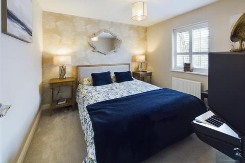 4 bedroom semi-detached house for sale, MacDonald Close, Melksham SN12