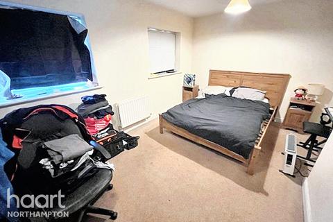 10 Braunston Close, Northampton, NN4 8QZ
