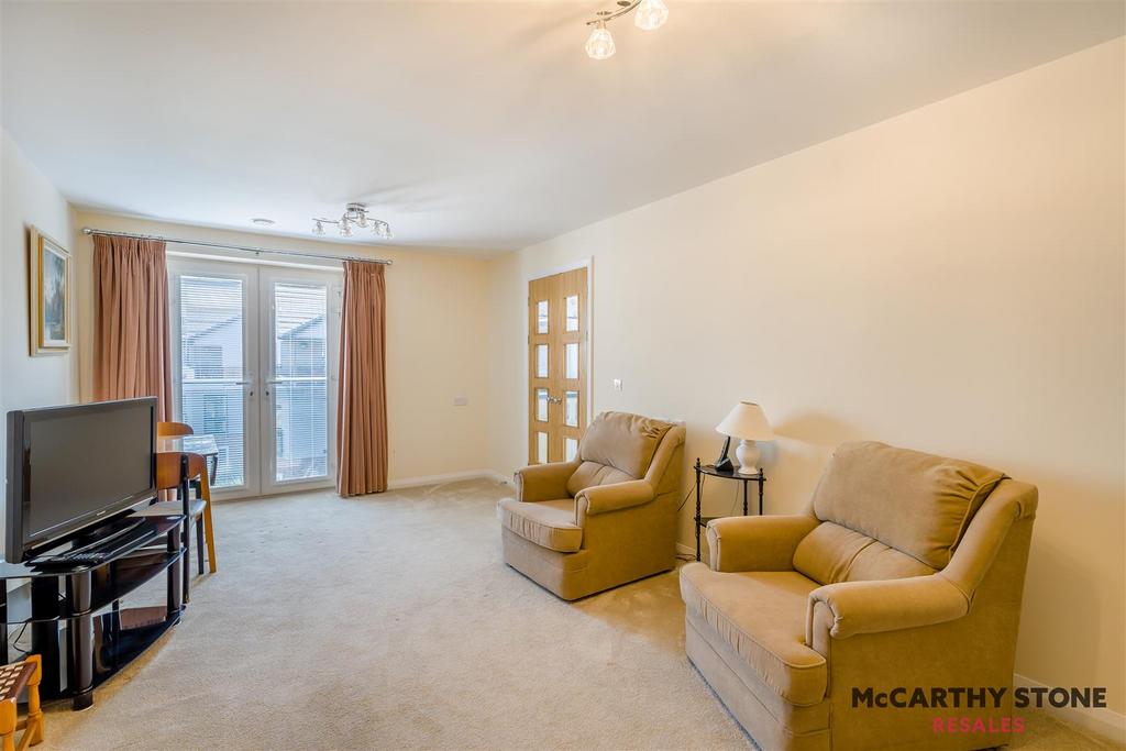 8606869-interior12.jpg