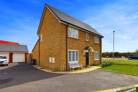 38 Basil Drive, Melksham, SN12 6LT