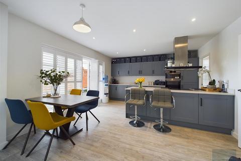 38 Basil Drive, Melksham, SN12 6LT