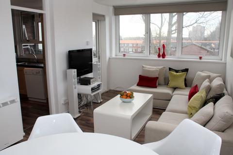 2 bedroom apartment to rent, Westcott Court, Lower Moss Lane, Manchester, Greater Manchester, M15