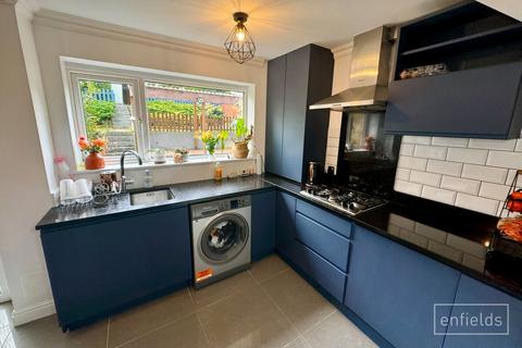 16 Middleton Close, Southampton, SO18 2FP