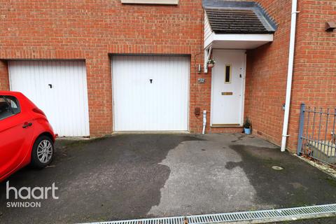 2 bedroom coach house for sale, Sawyer Road, Swindon